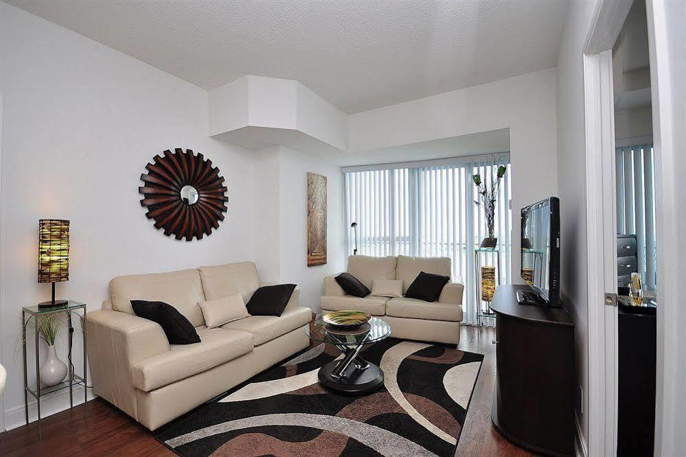 Executive Stay At Ovation Square One Mississauga Exterior photo